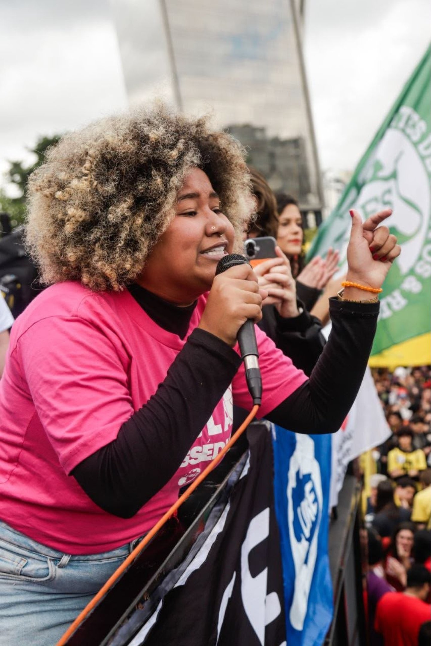 "N&atilde;o pode chegar no domingo do Enem e cada empresa ou trabalhador interpretar a regra de uma forma diferente", diz Roberta Pontes