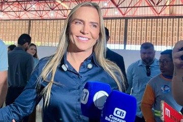 Celina promete ampliar zeladoria no DF e diz querer levar padrão de áreas verdes para todas as regiões
- (crédito: Cássia André/CB/D.A Press) Celina promete ampliar zeladoria no DF e diz querer levar padrão de áreas verdes para todas as regiões
- (crédito: Cássia André/CB/D.A Press)