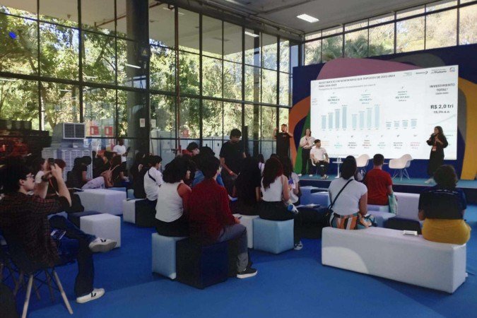 Nos dois dias do evento, os jovens vivenciam experiências para o futuro profissional -  (crédito: Gabriela Santos)