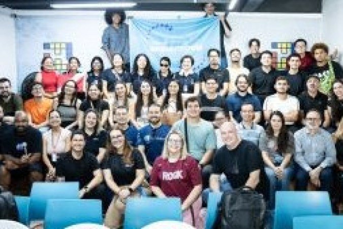 Participantes e organizadores do Sebrae Supernova em Brasília, iniciativa que fomenta inovação e empreendedorismo universitário - (crédito: Divulgação) Participantes e organizadores do Sebrae Supernova em Brasília, iniciativa que fomenta inovação e empreendedorismo universitário - (crédito: Divulgação)