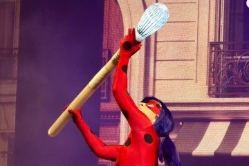 Isabella Daneluz interpreta Ladybug em
Miraculous Ladybug: O Show Musical - (crédito: Divulgação ) Isabella Daneluz interpreta Ladybug em
Miraculous Ladybug: O Show Musical - (crédito: Divulgação )