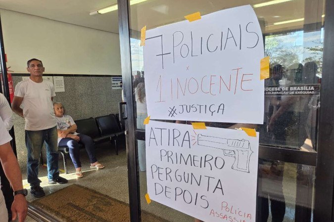 Parentes clamaram por Justiça e por um posicionamento das autoridades - (crédito: Draciane Diogo/CB/ D.A Press) Parentes clamaram por Justiça e por um posicionamento das autoridades - (crédito: Draciane Diogo/CB/ D.A Press)
