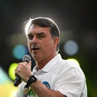 Flávio participou da atividade acompanhado de uma comitiva de candidatos do Partido Liberal. -  (crédito:  AFP)