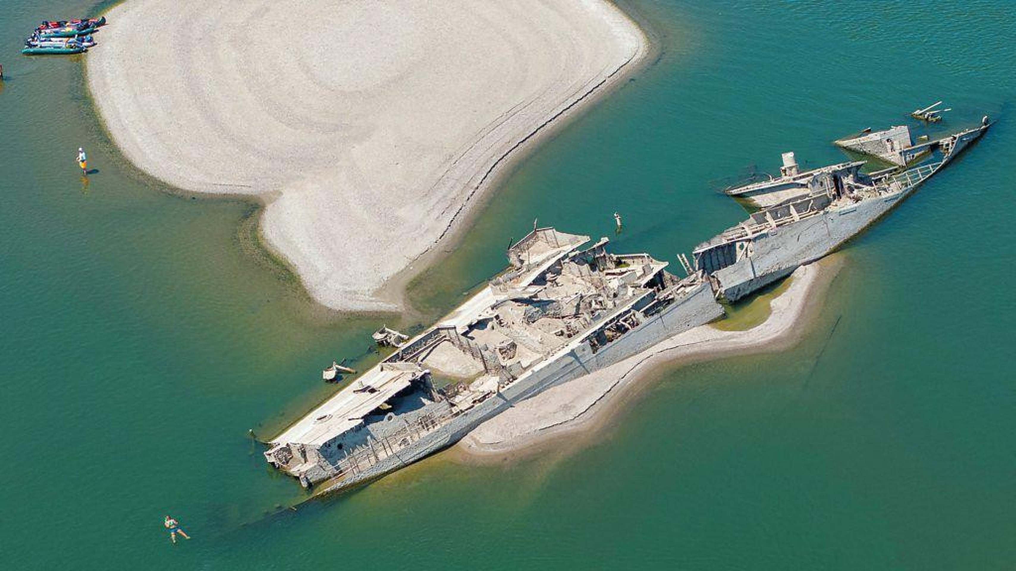 Os navios nazistas naufragados que estão emergindo no rio Danúbio - QTU Questões do Universo