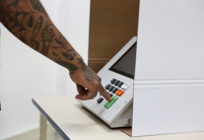 A realização de eleições simuladas é um procedimento padrão adotado para auditar o envio de dados e softwares -  (crédito:  Rovena Rosa/Agência Brasil) -A realização de eleições simuladas é um procedimento padrão adotado para auditar o envio de dados e softwares -  (crédito:  Rovena Rosa/Agência Brasil)