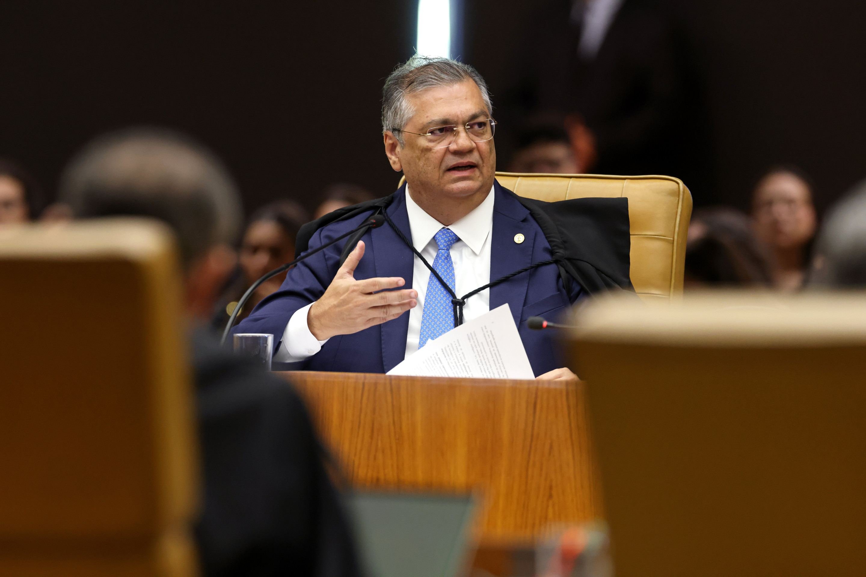 "Emendas de presidentes" são irregulares - QTU Questões do Universo