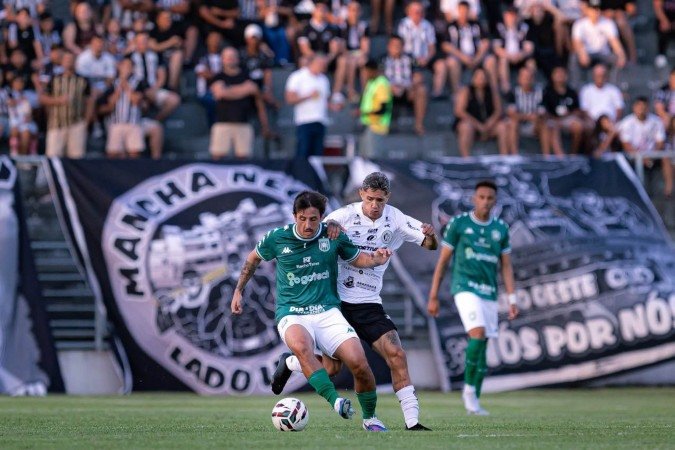 Alviverde não aproveitou chances e foi castigado duas vezes pelo ASA -  (crédito: Filipe Fonseca/Gama)