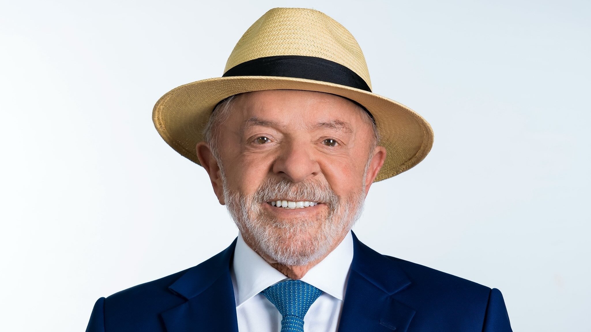 Lula com o chap&eacute;u-panam&aacute; em foto para a urna eletr&ocirc;nica -  (crédito: Ricardo Stuckert) -Lula com o chap&eacute;u-panam&aacute; em foto para a urna eletr&ocirc;nica -  (crédito: Ricardo Stuckert)