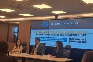 'Já identificamos 100 pessoas', afirmou o secretário Nacional de Segurança Pública, Chico Lucas, durante entrevista coletiva nesta segunda-feira (24/8) - (crédito: Pedro José/CB/DA.Press) 'Já identificamos 100 pessoas', afirmou o secretário Nacional de Segurança Pública, Chico Lucas, durante entrevista coletiva nesta segunda-feira (24/8) - (crédito: Pedro José/CB/DA.Press)