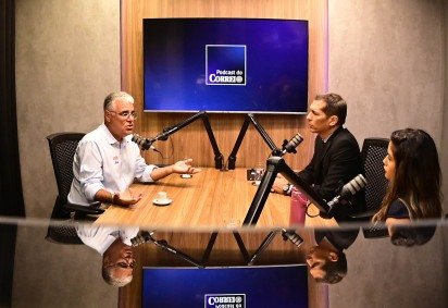 O candidato Eduardo Girão conversou com os jornalistas Carlos Alexandre Souza e Danandra Rocha -  (crédito: Ed Alves/CB/D.A Press) -O candidato Eduardo Girão conversou com os jornalistas Carlos Alexandre Souza e Danandra Rocha -  (crédito: Ed Alves/CB/D.A Press)