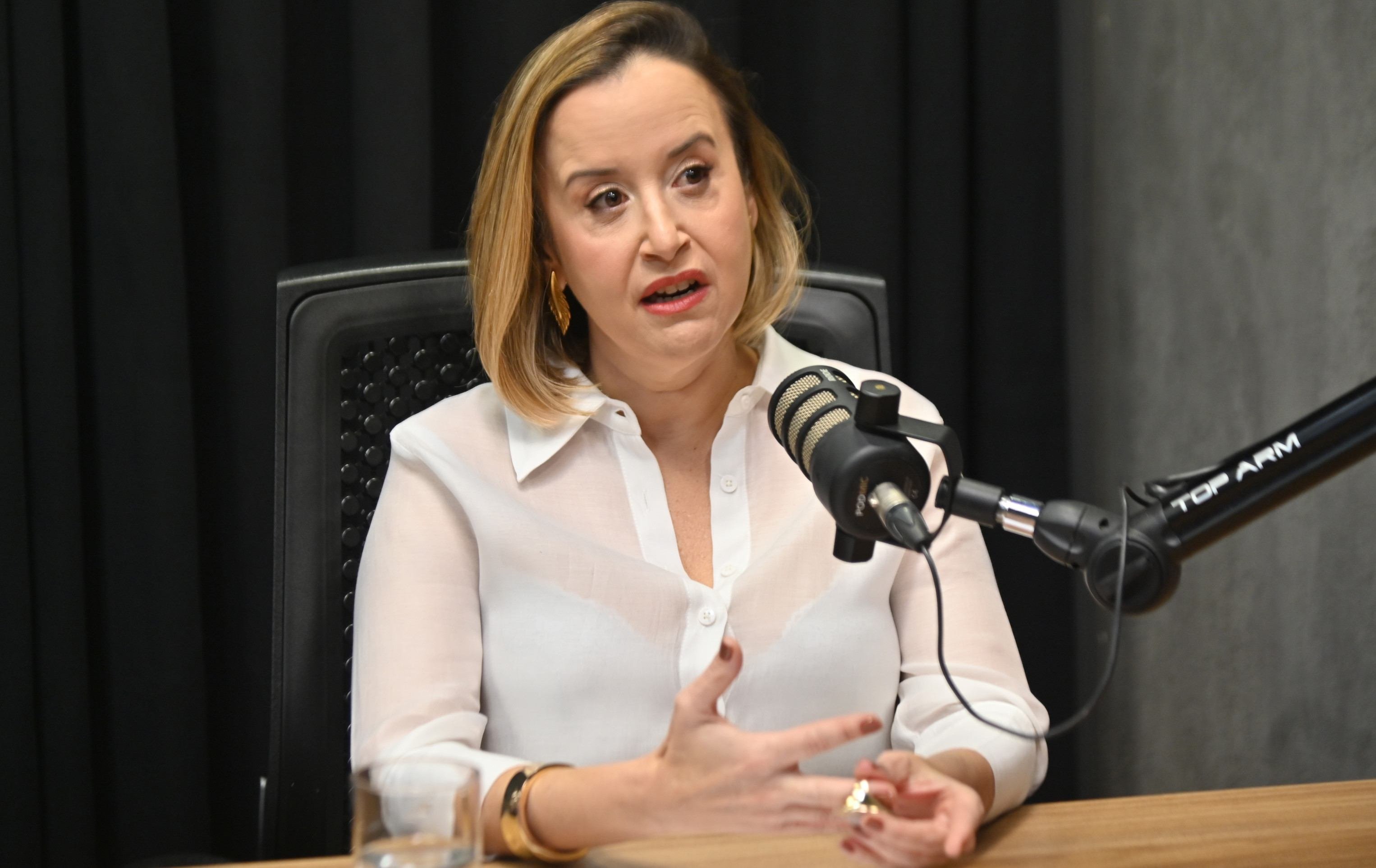 Cientista política defende condições para mulheres na disputa por espaço