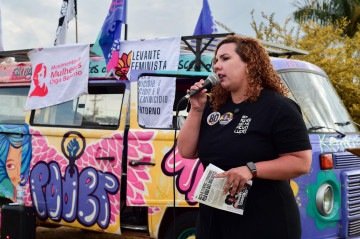 Postulante ao Palácio do Buriti, Samara Mineiro (UP) marca presença durante protesto em Águas Lindas - (crédito: Vinicius Lima / UP) Postulante ao Palácio do Buriti, Samara Mineiro (UP) marca presença durante protesto em Águas Lindas - (crédito: Vinicius Lima / UP)