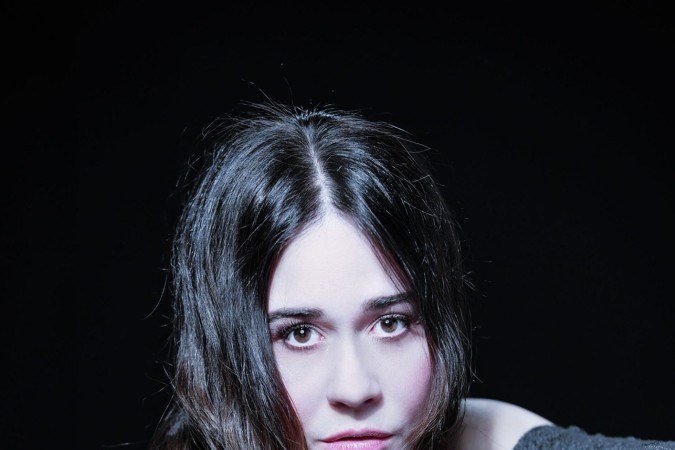 Alessandra Negrini na peça A árvore