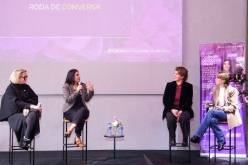 Da esquerda para a direita: a médica do trabalho Adriana Jardim, Carolina Tonussi, a presidente do grupo Eva Andrea Gadelha e a influenciadora Mari Krüger - (crédito: JULIORUA) Da esquerda para a direita: a médica do trabalho Adriana Jardim, Carolina Tonussi, a presidente do grupo Eva Andrea Gadelha e a influenciadora Mari Krüger - (crédito: JULIORUA)