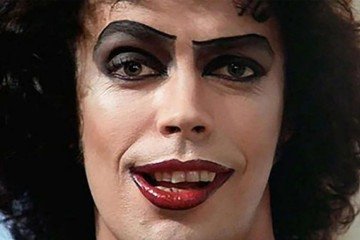 Além de marcar o cinema com Pennywise e Frank-N-Furter (foto), Curry recebeu três indicações ao Prêmio Tony por sua trajetória nos palcos - (crédito: Divulgação/20th Century Fox) Além de marcar o cinema com Pennywise e Frank-N-Furter (foto), Curry recebeu três indicações ao Prêmio Tony por sua trajetória nos palcos - (crédito: Divulgação/20th Century Fox)