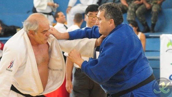 Competidores de judô exemplificam a paixão pelo esporte e a longevidade entre atletas - (crédito: CBEM/Divulgação) Competidores de judô exemplificam a paixão pelo esporte e a longevidade entre atletas - (crédito: CBEM/Divulgação)