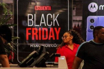 Com a proximidade da Black Friday, consumidores já se preparam para as ofertas, antecipando pesquisas e planejamento - (crédito: Kayo Magalhães/CB/D.A Press) Com a proximidade da Black Friday, consumidores já se preparam para as ofertas, antecipando pesquisas e planejamento - (crédito: Kayo Magalhães/CB/D.A Press)