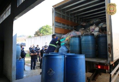 Pol&iacute;cia Civil (PCDF) incinera de mais de 5,5 toneladas de drogas