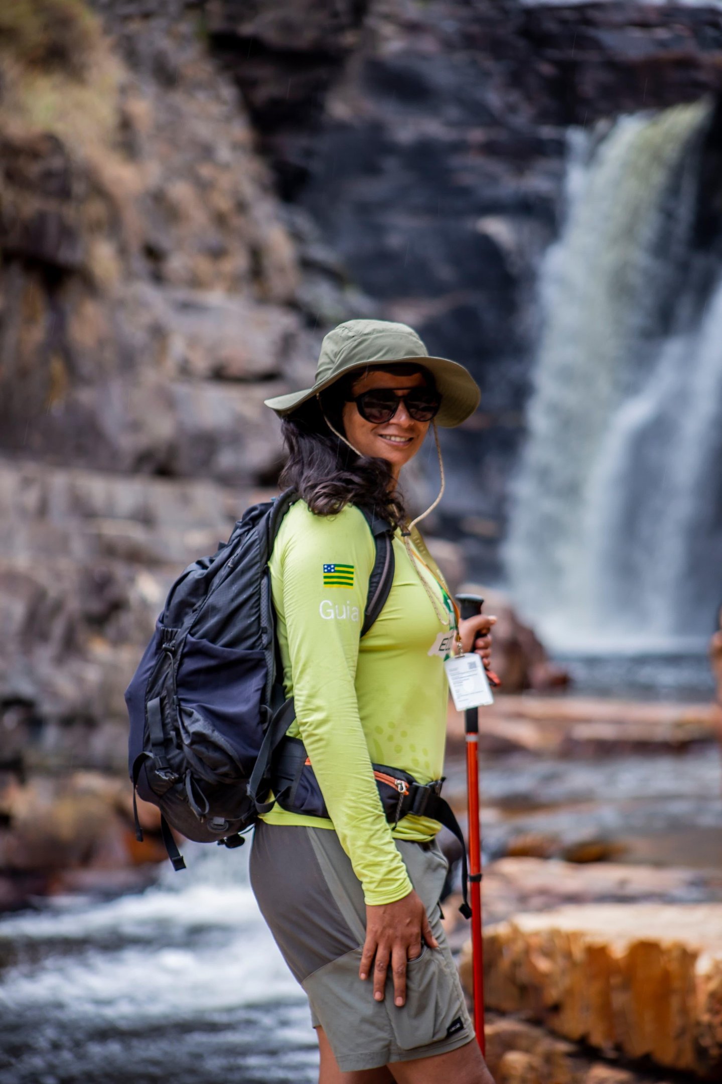 Andrea Manzan na Cataratas dos Couros na Chapada dos Veadeiros    