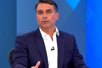 Flávio Bolsonaro sobre Dark Horse: 'Todo o patrocínio que foi feito no filme foi usado no filme' - (crédito: Reprodução/TV Globo) Flávio Bolsonaro sobre Dark Horse: 'Todo o patrocínio que foi feito no filme foi usado no filme' - (crédito: Reprodução/TV Globo)