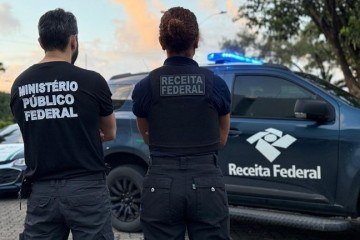 Agentes do MPF e da Receita Federal em ação conjunta na Operação Jogo de Sombras contra fraudes no setor de apostas - (crédito: Divulgação/MPF) Agentes do MPF e da Receita Federal em ação conjunta na Operação Jogo de Sombras contra fraudes no setor de apostas - (crédito: Divulgação/MPF)