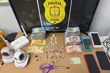 Os irmãos foram presos em flagrante pelos crimes de tráfico de drogas e associação para o tráfico -  (crédito: Divulgação/PCDF)