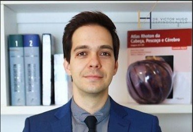 Victor Hugo Esp&iacute;ndola, neurocirurgi&atilde;o e especialista em doen&ccedil;as cerebrovasculares