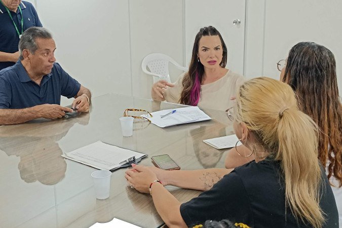 Paula Belmonte defende convocação de professores aprovados no DF em reunião candidatos aprovados no último concurso - (crédito: Ana Carolina Alves/CB) Paula Belmonte defende convocação de professores aprovados no DF em reunião candidatos aprovados no último concurso - (crédito: Ana Carolina Alves/CB)