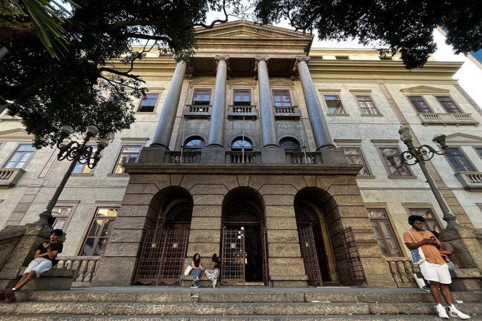 A transferência da Corte portuguesa em 1808 pôs fim à proibição de cursos superiores -  (crédito: Divulgação/COPRIT/ETU)