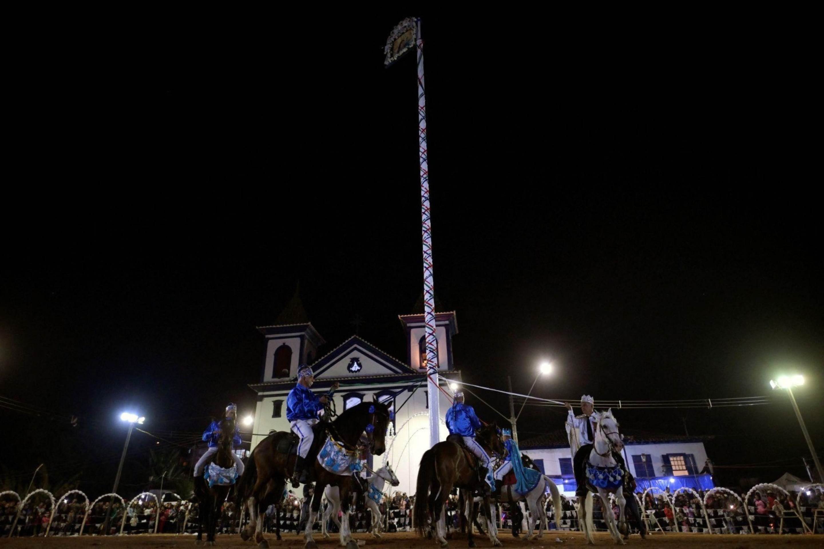 Tradição e fé: Festa de Nossa Senhora de Nazareth 2026 reúne celebrações religiosas e Cavalhada secular em Morro Vermelho