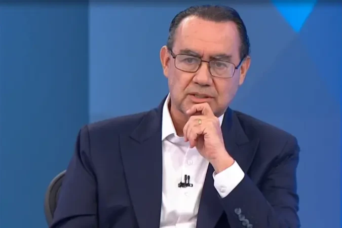 Cury defende uso da IA na administração federal e menos ministérios 