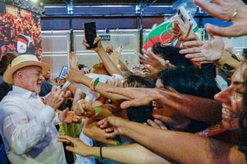 Coordenada pelo presidente do PT, Edinho Silva, a campanha à reeleição de Lula também celebrou decisões do TSE que acataram pedidos de retirada do ar de materiais que, para o partido, seriam ilícitos a Lula, à legenda e à segurança das urnas eletrônicas - (crédito: Ricardo Stuckert/PR) Coordenada pelo presidente do PT, Edinho Silva, a campanha à reeleição de Lula também celebrou decisões do TSE que acataram pedidos de retirada do ar de materiais que, para o partido, seriam ilícitos a Lula, à legenda e à segurança das urnas eletrônicas - (crédito: Ricardo Stuckert/PR)