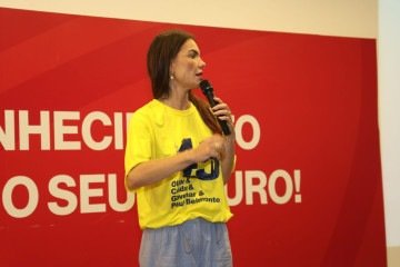 Paula Belmonte em aulão solidário em Taguatinga - (crédito: Luís Tajes/Divulgação) Paula Belmonte em aulão solidário em Taguatinga - (crédito: Luís Tajes/Divulgação)