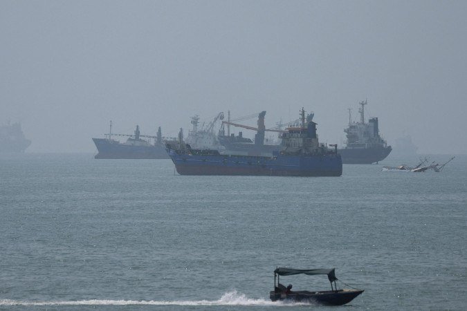 EUA atingem lançadores iranianos na Ilha de Larak no primeiro ataque em semanas ao país - (crédito: BBC Geral) EUA atingem lançadores iranianos na Ilha de Larak no primeiro ataque em semanas ao país - (crédito: BBC Geral)