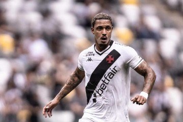 O atacante David, do Vasco da Gama, é investigado por suspeita de envolvimento com grupo ligado ao tráfico interestadual -  (crédito: Reprodução/Instagram/David Corrêa)
