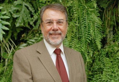 Jornalista Carlos Monforte estava em Brasília havia 43 anos -  (crédito: Zé Paulo Cardeal/Memória Globo) -Jornalista Carlos Monforte estava em Brasília havia 43 anos -  (crédito: Zé Paulo Cardeal/Memória Globo)
