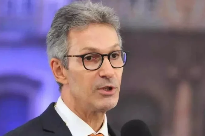 Zema agradece a Dilma em tom irônico: ‘Se estou aqui, é por causa dela’ - QTU Questões do Universo