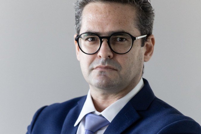  2026. Eixo Capital. Sandro Wainstein, administrador judicial e advogado especialista em gestÃ£o de riscos e negociaÃ§Ã£o


      