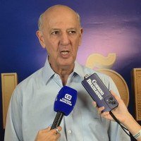 Para Arruda, o debate &eacute; uma oportunidade para que os candidatos apresentem propostas e experi&ecirc;ncias aos eleitores -  (crédito: Minervino J&uacute;nior/CB/D.A.Press)