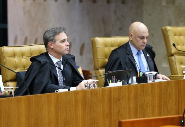 Ministros André Mendonça e Alexandre de Moraes em Sessão plenária do STF - 20/08/2026
 -  (crédito: Gustavo Moreno/STF)