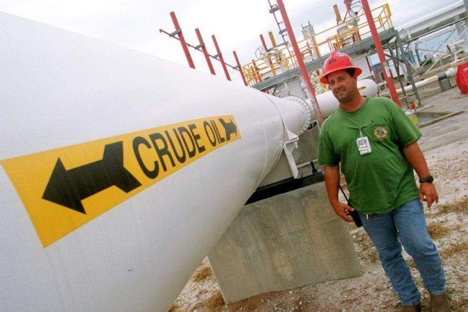 A crise do petróleo de 1973 e 1974 provocou longas filas nos postos de combustíveis, em meio à escassez e à alta dos preços - (crédito: Getty Images) A crise do petróleo de 1973 e 1974 provocou longas filas nos postos de combustíveis, em meio à escassez e à alta dos preços - (crédito: Getty Images)