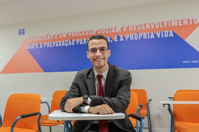 Lucas Lima foi jovem aprendiz e fez curso técnico. Hoje, trabalha em uma rede de hotéis  -  (crédito: Raphael Carmona / Senac-DF)