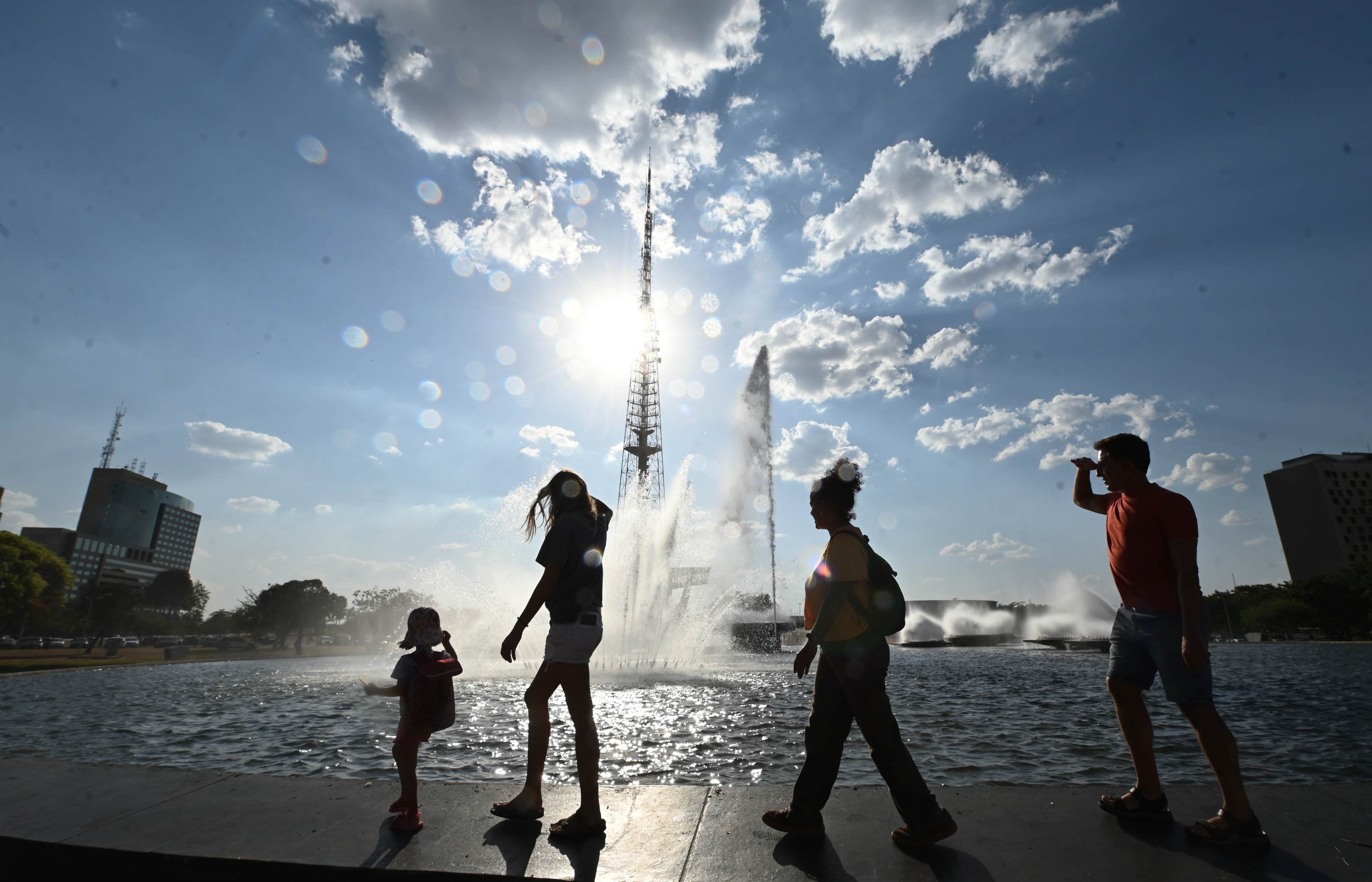 DF registra 36,1°C e bate recorde de calor do ano pelo quarto dia seguido