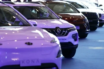 Venda de veículos zero quilômetro teve o melhor agosto em 13 anos, com promoções impulsionando o mercado automotivo - (crédito: Marcelo Camargo/Agência Brasil) Venda de veículos zero quilômetro teve o melhor agosto em 13 anos, com promoções impulsionando o mercado automotivo - (crédito: Marcelo Camargo/Agência Brasil)