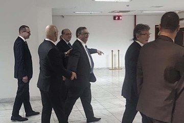Alexandre de Moraes deixa sede do STF acompanhado de quatro ministros e sob forte esquema de segurança após sessão do plenário - (crédito: Renato Souza/ CB) Alexandre de Moraes deixa sede do STF acompanhado de quatro ministros e sob forte esquema de segurança após sessão do plenário - (crédito: Renato Souza/ CB)