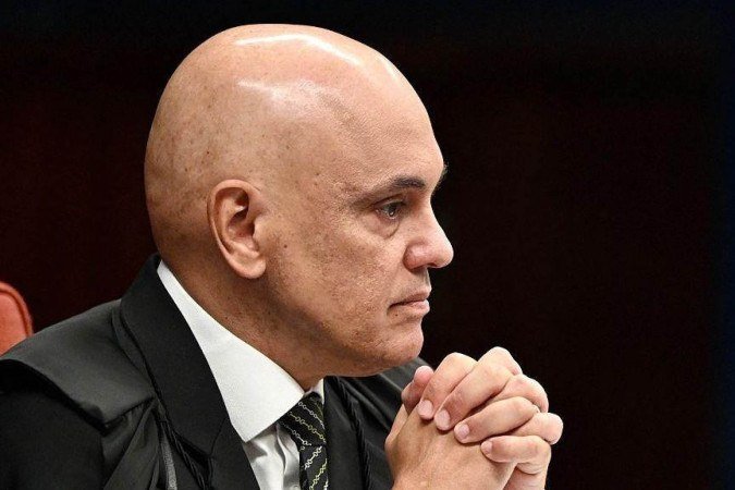 Mensagem atribuída a Viviane Barci de Moraes mostra envio de minuta de contrato de seu escritório a Daniel Vorcaro - (crédito: PF/STF/Reprodução) Mensagem atribuída a Viviane Barci de Moraes mostra envio de minuta de contrato de seu escritório a Daniel Vorcaro - (crédito: PF/STF/Reprodução)