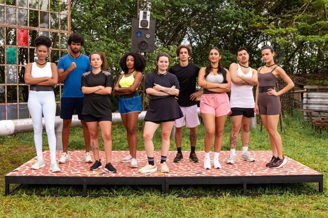 Os filhos acreditam estar participando do reality A república