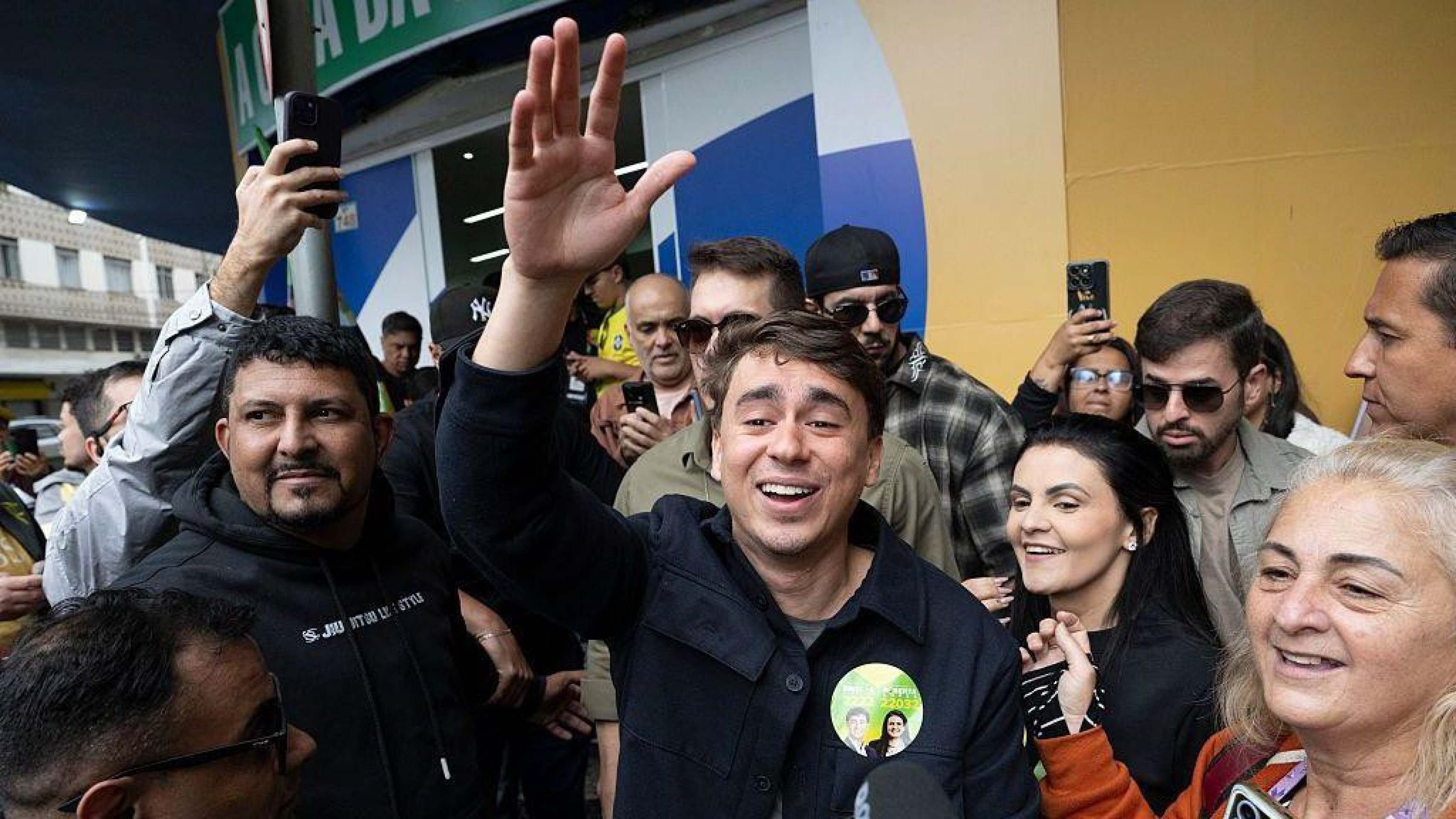 Nikolas Ferreira admite ter pedido ajuda a Vorcaro mas diz que não recebeu 'nenhum tostão' do banqueiro - QTU Questões do Universo