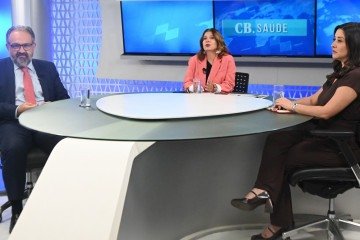 03/09/2026. Gustavo Fernandes*, vice-presidente de Oncologia da Rede Américas e oncologista clínico do Hospital Brasília, é o entrevistado do CB.Saúde.
Na bancada, Sibele Negromonte e Mila Ferreira
*Tema*: estudo aponta a relação direta dos medicamentos GLP-1 com a redução de incidência de 13 tipos de câncer associados à obesidade. Detalhamos também os avanços nos tratamentos oncológicos. - (crédito: Ed Alves/CB/D.A Press) 03/09/2026. Gustavo Fernandes*, vice-presidente de Oncologia da Rede Américas e oncologista clínico do Hospital Brasília, é o entrevistado do CB.Saúde.
Na bancada, Sibele Negromonte e Mila Ferreira
*Tema*: estudo aponta a relação direta dos medicamentos GLP-1 com a redução de incidência de 13 tipos de câncer associados à obesidade. Detalhamos também os avanços nos tratamentos oncológicos. - (crédito: Ed Alves/CB/D.A Press)