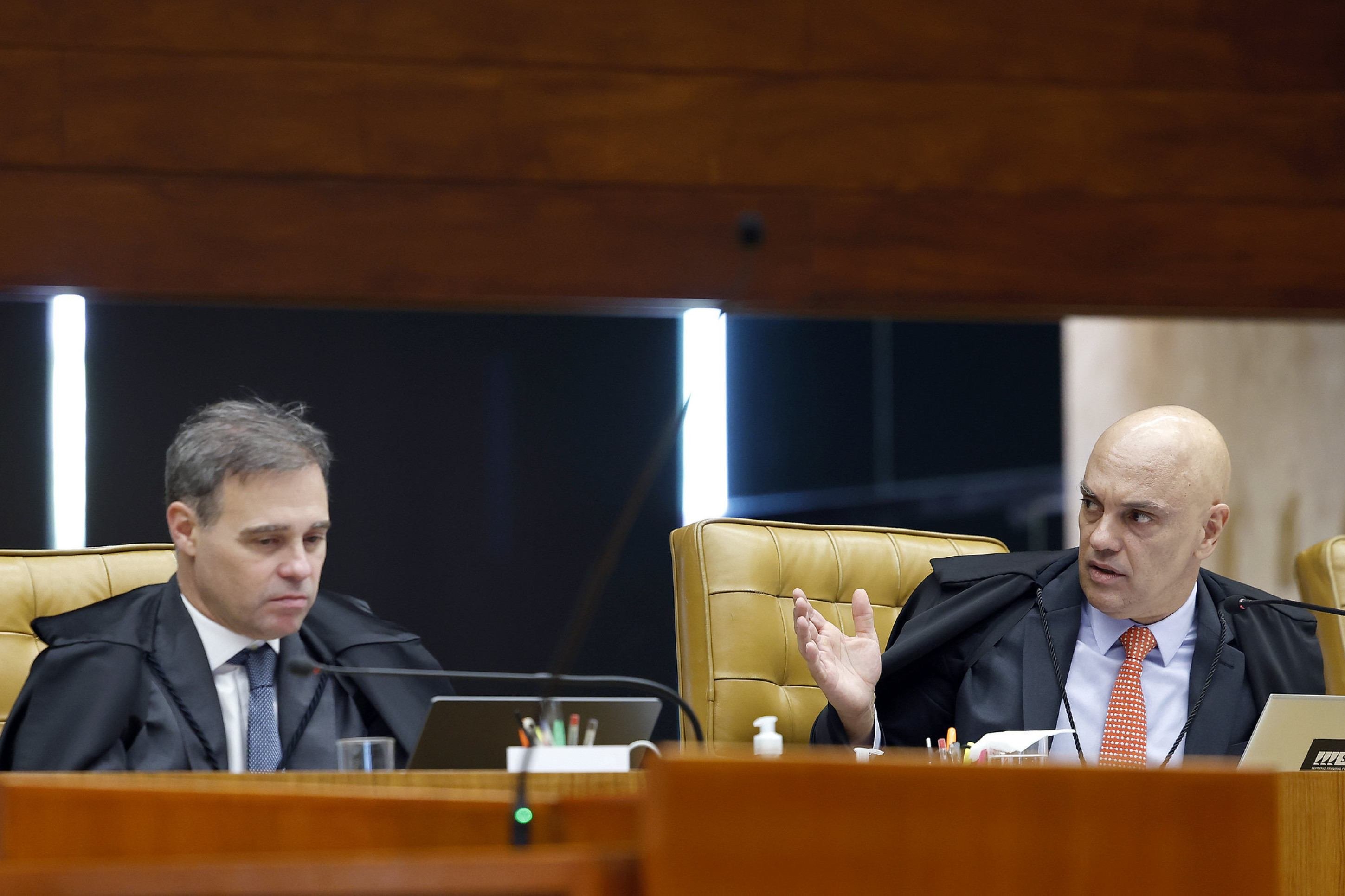 Moraes acusa Mendonça de crime de responsabilidade - QTU Questões do Universo
